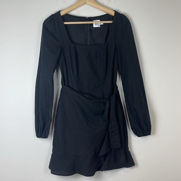 Princess Polly Black Villa Mini Dress size 2 - Picture 4 of 11